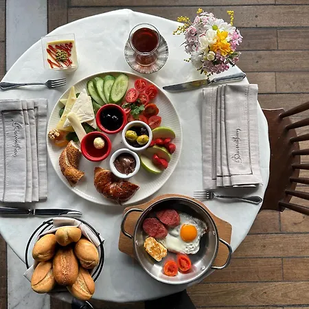 Meroddi Galata Flats Istanbul