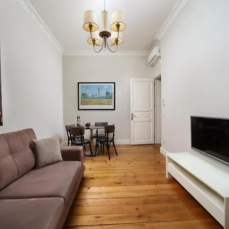 Meroddi Galata Flats