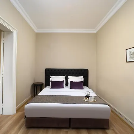 Meroddi Galata Flats شقة *