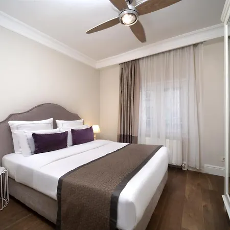 Meroddi Galata Flats *