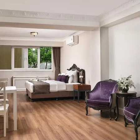 Meroddi Galata Flats