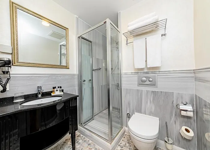 Meroddi Galata Flats *