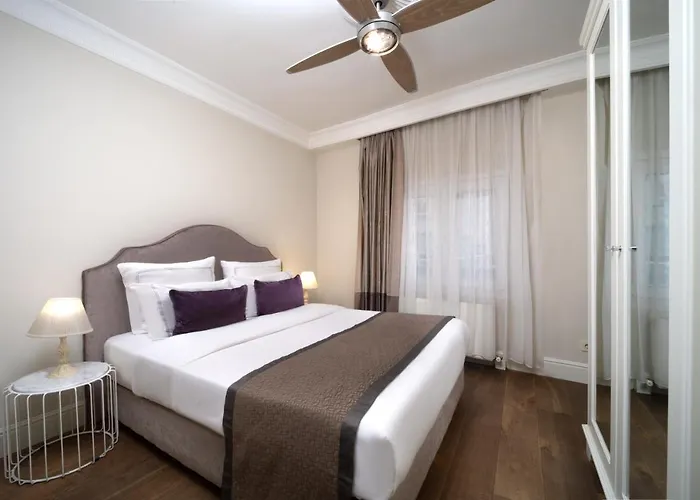 Meroddi Galata Flats *