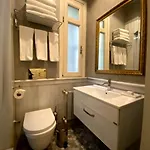 Meroddi Galata Flats Apartman *