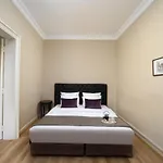 Meroddi Galata Flats Apartman *